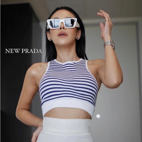 Prada
White Spr 08y Printed Acetate Sunglasses - Picture 10 of 13